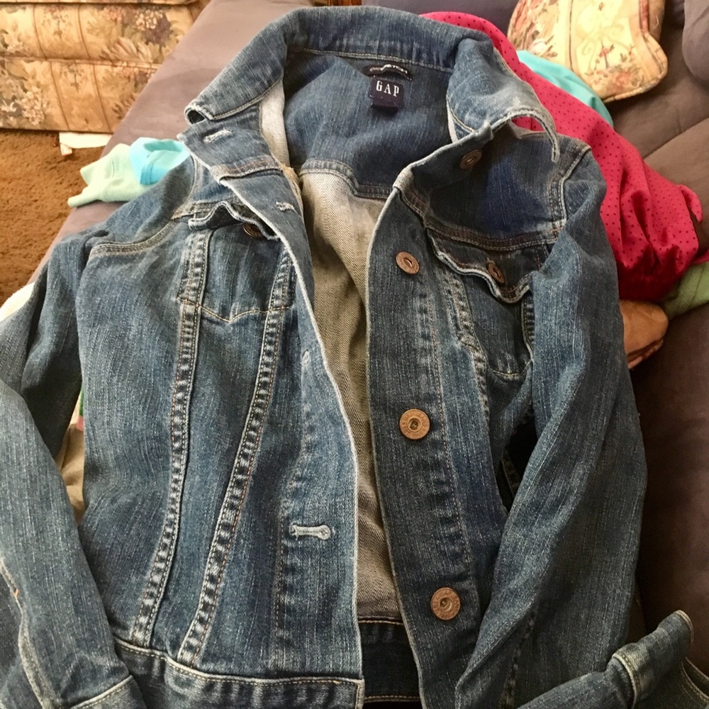 Jean jacket size small